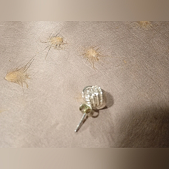 Beautifully squarre twined silver earrings - Picture 2 of 2